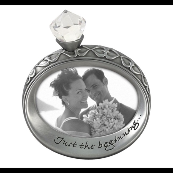 Diamond Ring Picture Frame - Picture 1 of 3